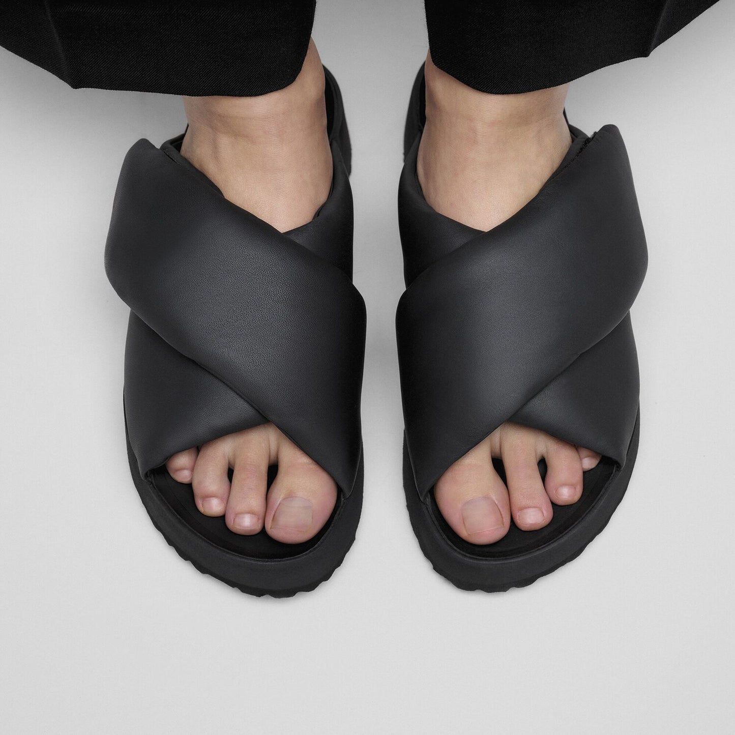 Theda Cross Strap
