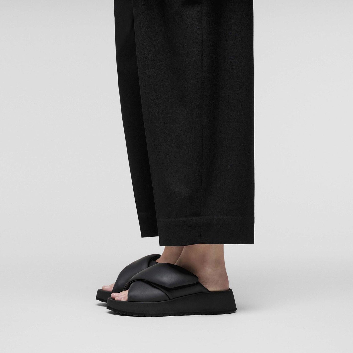 Theda Cross Strap