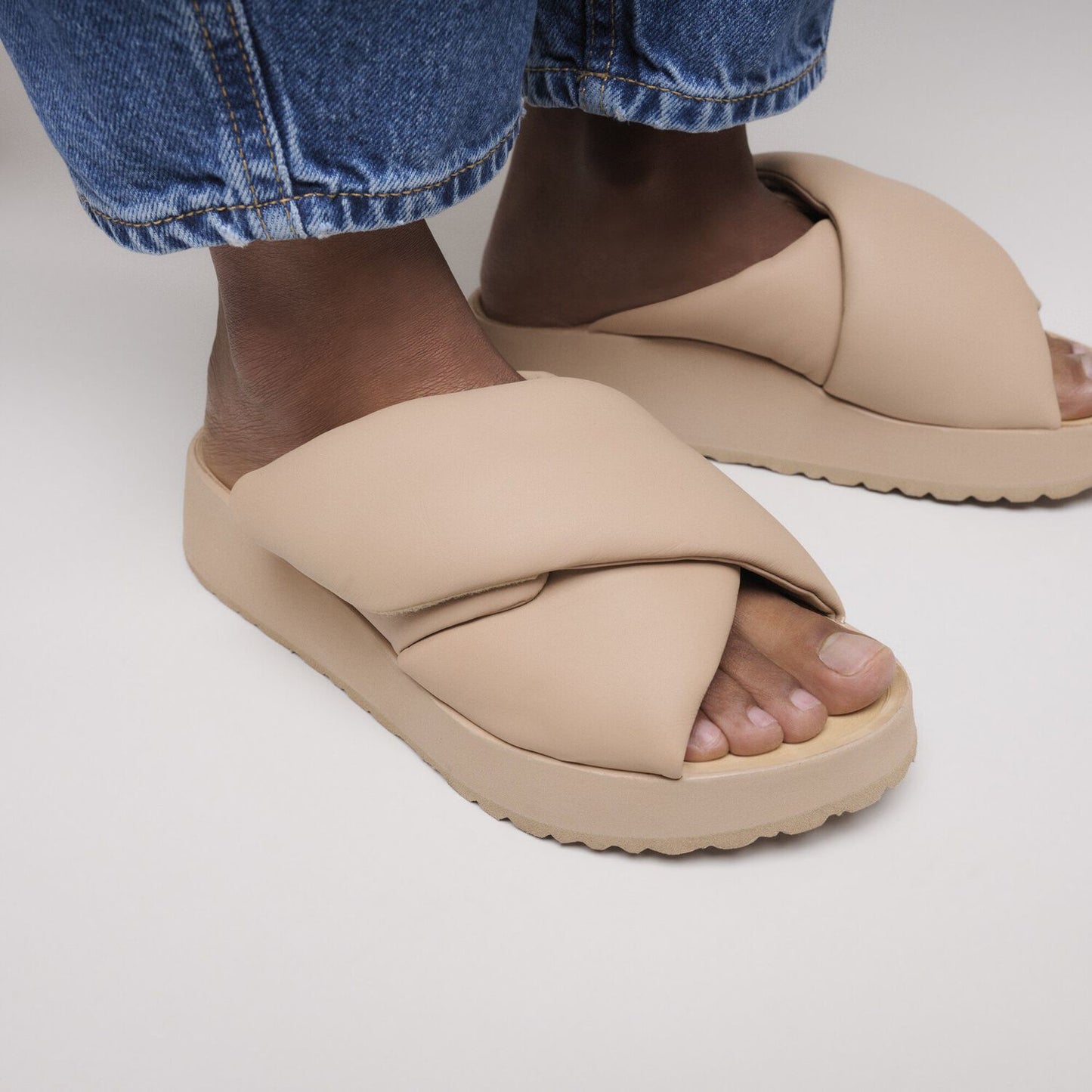Theda Cross Strap
