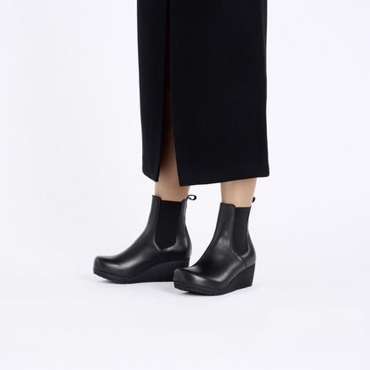 Ebba Slip On